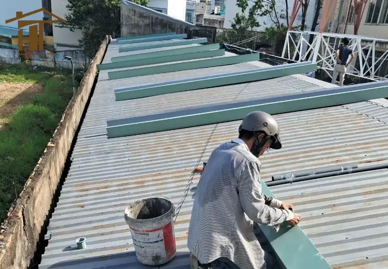 Sửa Máng Xối Mái Nhà Ở Hà Nội