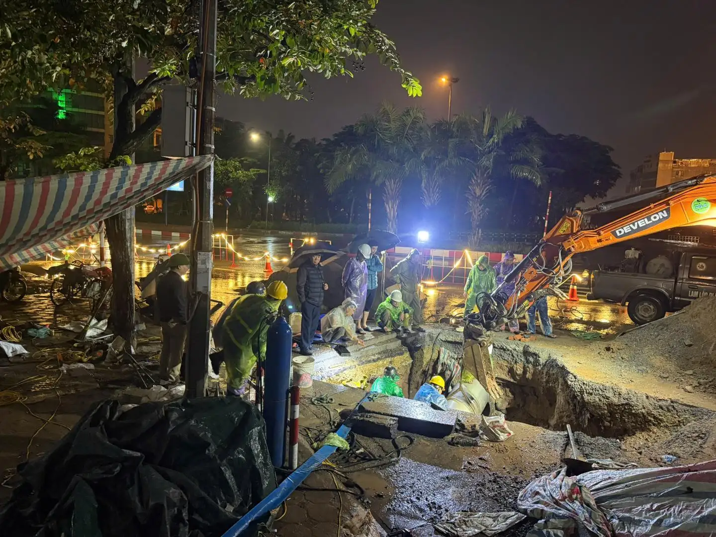 Xây dựng hoàn thiện tuyến ống dẫn DN600 trên đường vành đai 2 theo quy hoạch (2025)